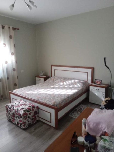 Tirane, shitet 2+1+A+BLK Kati 1, 180 m² 160.000 Euro