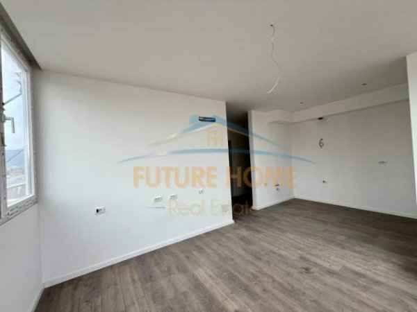 Tirane, shitet apartament 1+1+BLK Kati 8, 56 m² 75.000 Euro (Unaza re)