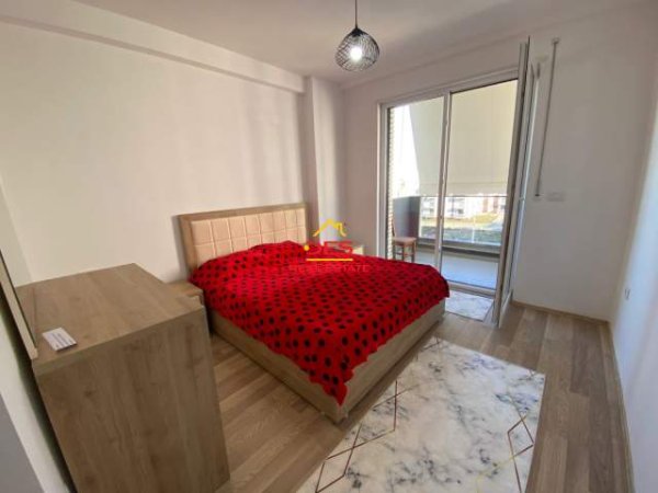Tirane, jepet me qera apartament 1+1+BLK Kati 3, 70 m² 450 Euro (sokrat miho)