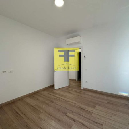 Tirane, jepet me qera ambjent biznesi Kati 2, 100 m² 1.500 Euro (Prane Coin)