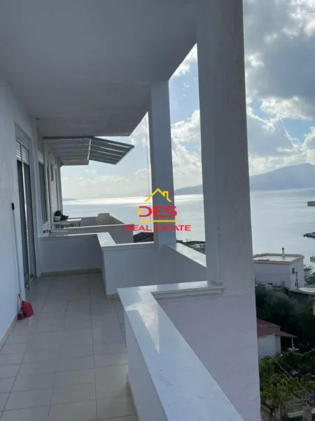 Sarande, ofert 2+1+BLK Kati 4, 70 m² 400  (Sarande)