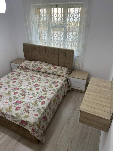 Tirane, jepet me qera apartament 1+1 Kati 2, 66 m² 500 Euro (Vasil Shanto)