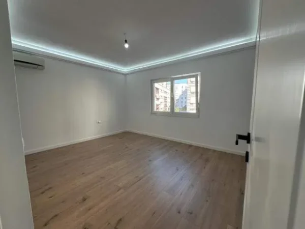 Tirane, shitet apartament 2+1+A Kati 4, 83 m² 125.000 Euro (XHAMLLIK)