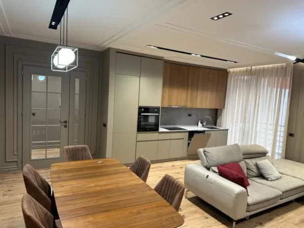 Tirane, jepet me qera apartament 2+1+BLK Kati 4, 120 m² 800 Euro (RRUGA E KAVAJES)