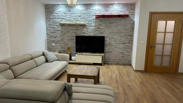 Tirane, jap me qera apartament 2+1+BLK Kati 7, 105 m² 600 Euro (Pallati Shigjeta)