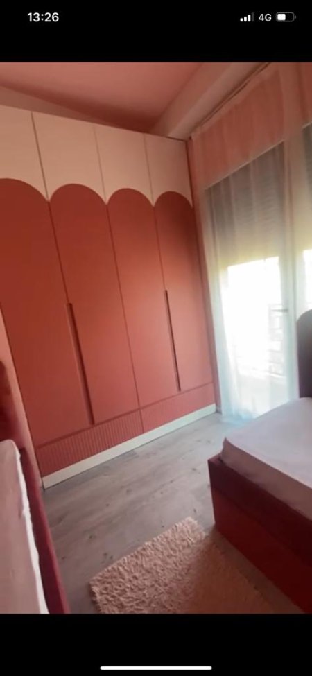 Tirane, jepet me qera apartament 2+1+BLK Kati 3, 105 m² 650 Euro (Pazari i Ri)