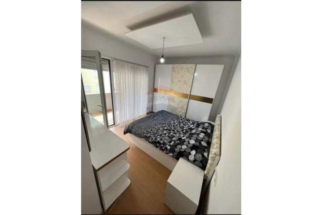 Tirane, jepet me qera apartament Kati 3, 104 m² 450 Euro