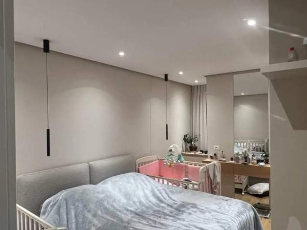 Tirane, shitet apartament 2+1 90 m² 195.000 Euro (Ura Ish Ekspozita)