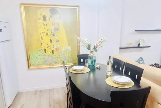 Tirane, shitet apartament 1+1 69 m² 90.000 Euro