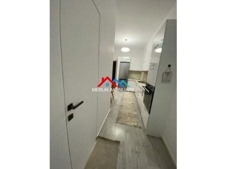 Tirane, jepet me qera apartament 2+1, Kati 3, 85 m² 650 Euro (Qemal Stafa)