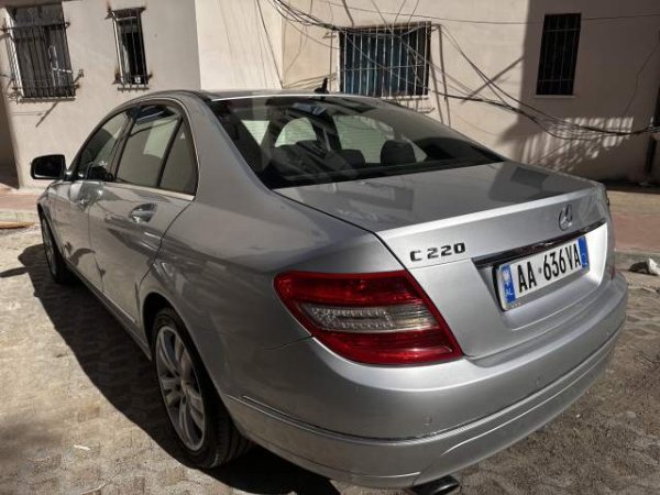 Tirane, shes makine Mercedes-Benz C Class Viti 2008, 7.300 Euro