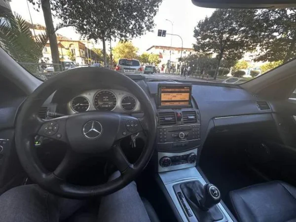 Tirane, shes makine Mercedes-Benz C Class Viti 2008, 6,300 Euro