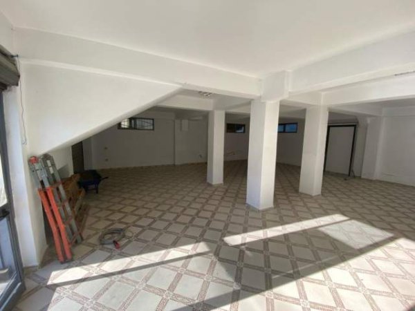 Tirane, jepet me qera magazine Kati 1, 130 m² 500 Euro (autostrada tirane-durres)