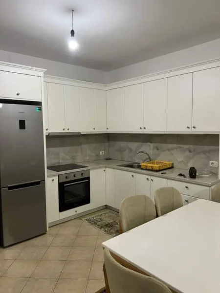 Tirane, jepet me qera apartament 2+1+BLK Kati 5, 100 m² 400 Euro (Sokrat Mmiho)