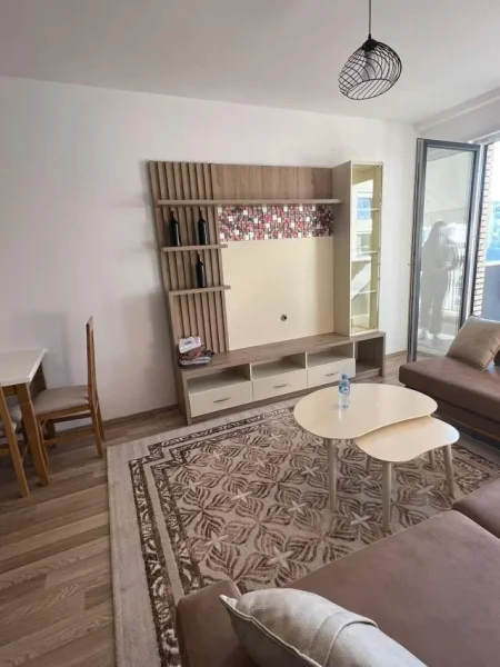 Tirane, jepet me qera apartament 1+1+BLK Kati 3, 88 m² 400 Euro (Sokrat Mmiho)