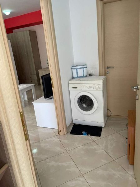 Tirane, shitet garsonier 1+1 Kati 1, 50 m² 50.000 Euro