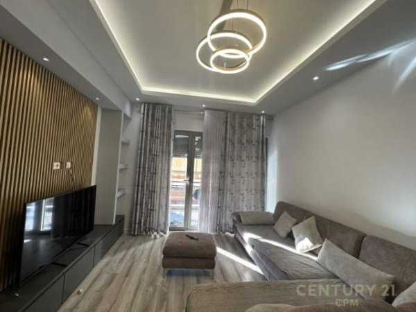 Tirane, shes apartament 2+1+post parkimi+BLK 118 m² 320.000 Euro (Kompleksi Delijorgji)