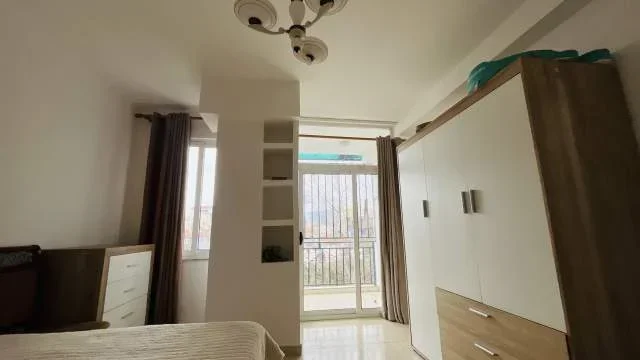 Tirane, jepet me qera apartament 1+1+BLK Kati 1, 60 m² 500 Euro (Medar Shtylla)