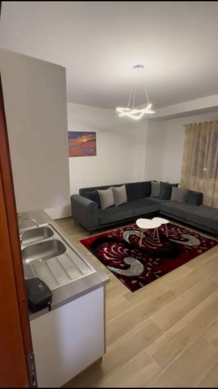 Tirane, jepet me qera apartament 1+1+BLK Kati 6, 80 m² 450 Euro (Don Bosko kompleksi vizion+)