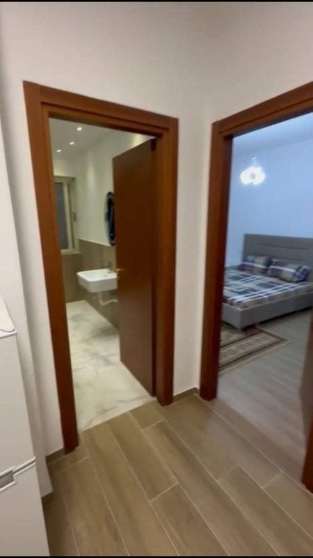 Tirane, jepet me qera apartament 1+1+BLK Kati 6, 80 m² 450 Euro (Don Bosko kompleksi vizion+)