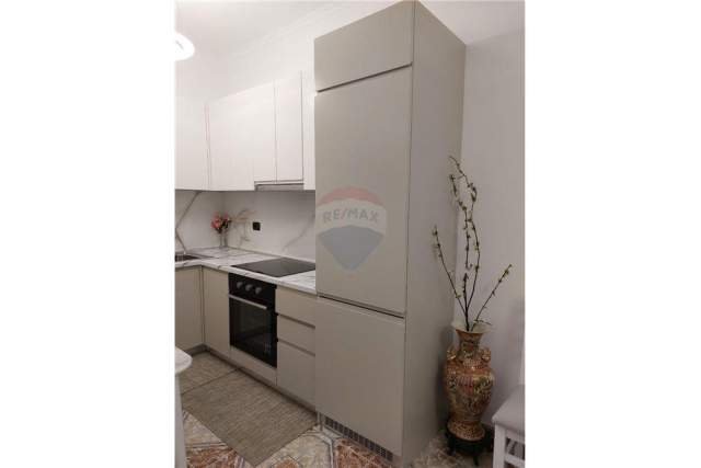 Tirane, jepet me qera apartament 2+1 Kati 4, 83 m² 550 Euro (21 Dhjetori)