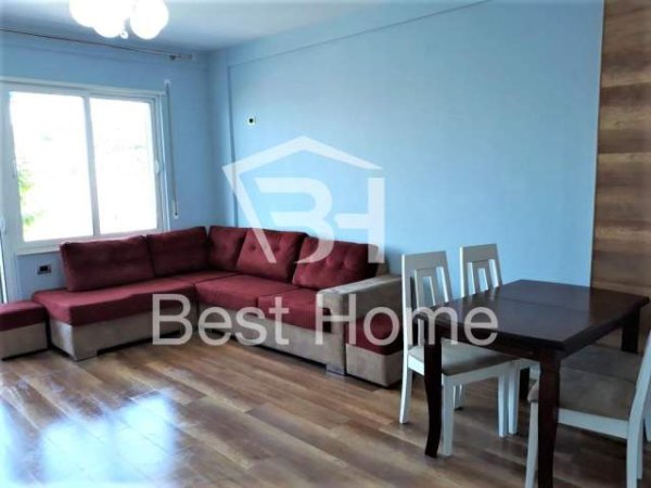 Tirane, jepet me qera apartament 1+1+BLK Kati 3, 70 m² 300 Euro (Fresk, Restorant Qesaraka)