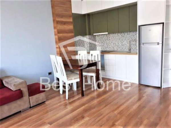 Tirane, jepet me qera apartament 1+1+BLK Kati 3, 70 m² 300 Euro (Fresk, Restorant Qesaraka)