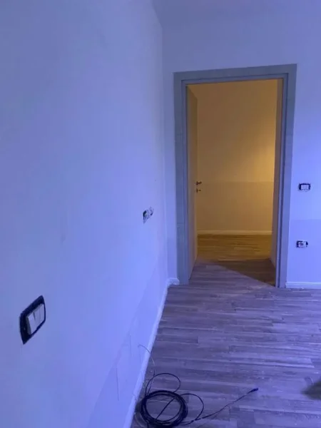 Tirane, jepet me qera apartament 2+1+BLK Kati 1, 75 m² 40.000 Leke (MUHAMED GJOLLESHA)