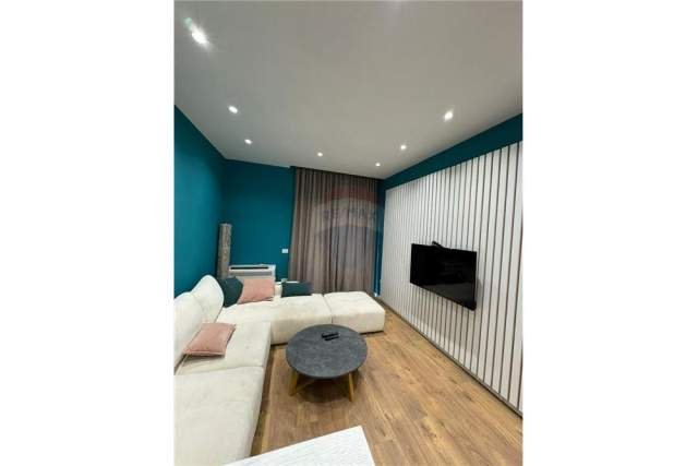 Tirane, jepet me qera apartament 1+1+BLK Kati 6, 75 m² 700 Euro (rruga e kavajes)