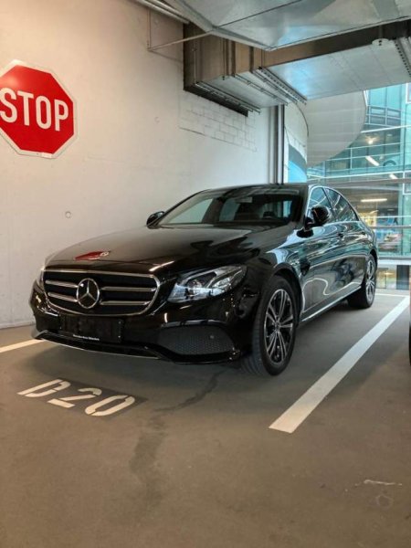 Tirane, shes makine Mercedes-Benz E400 Viti 2019, 32.000 Euro