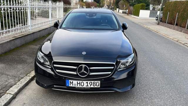 Tirane, shes makine Mercedes-Benz E400 Viti 2019, 32.000 Euro