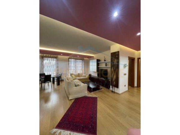 Tirane, jepet me qera apartament 2+1+BLK Kati 5, 136 m² 1.500 Euro (Rruga e Elbasanit)