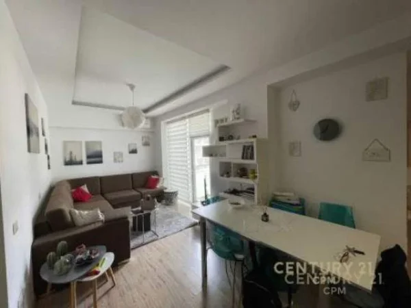 Tirane, jepet me qera apartament 2+1+A+BLK Kati 4, 112 m² 850 Euro (Kika 2, Komuna e Parisit)