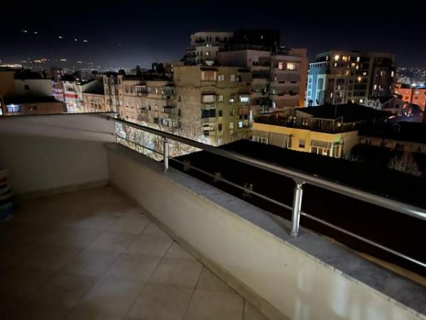 Tirane, jepet me qera apartament 1+1+BLK Kati 5, 65 m² 45.000 Leke (rruga Hoxha Tahsim)