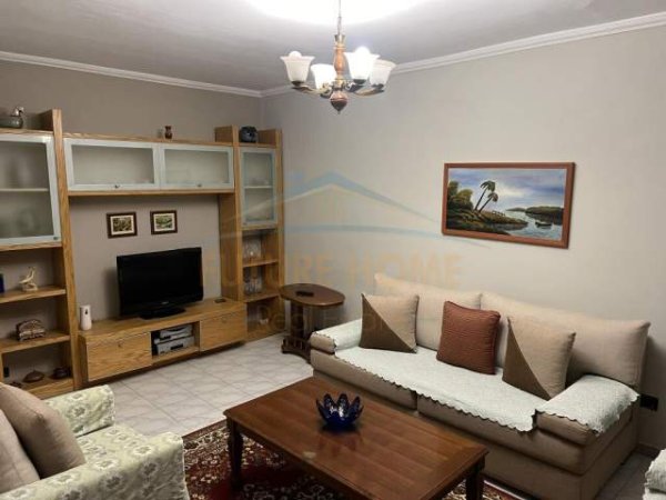 Tirane, jepet me qera apartament 1+1 Kati 3, 63 m² 500 Euro (Stadiumi Dinamo)