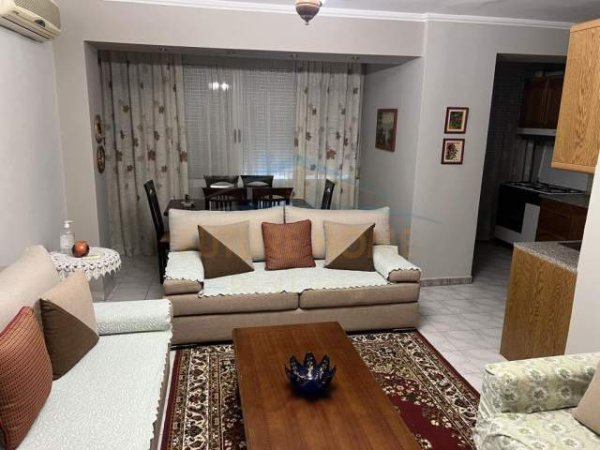 Tirane, jepet me qera apartament 1+1 Kati 3, 63 m² 500 Euro (Stadiumi Dinamo)