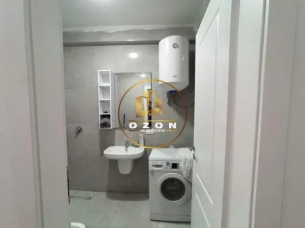 Tirane, jepet me qera apartament 1+1+BLK Kati 3, 88 m² 450 Euro (Astir)