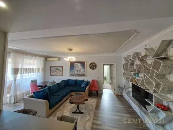 Tirane, jepet me qera apartament 110 m² 800 Euro (mine peza)