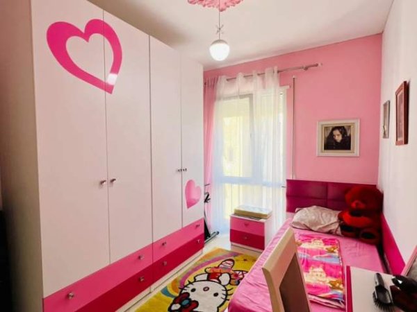 Tirane, shitet apartament 3+1 125 m² 170.000 Euro