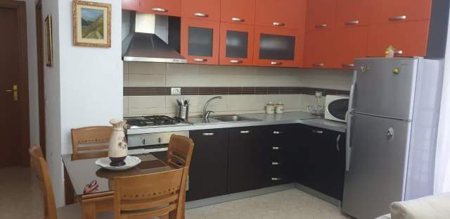 Tirane, jepet me qera apartament 1+1+BLK Kati 5, 70 m² 450 Euro (DON BOSKO)