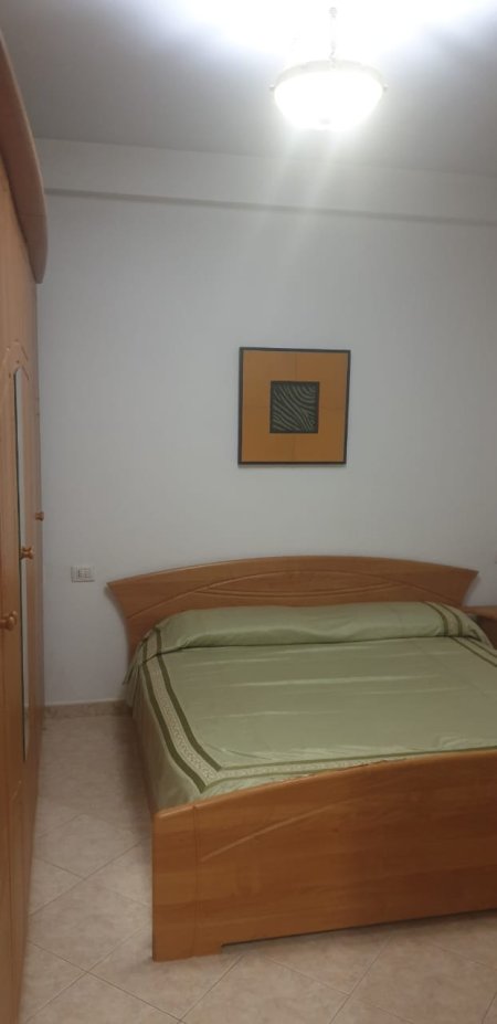 Tirane, jepet me qera apartament 1+1+BLK Kati 5, 70 m² 450 Euro (DON BOSKO)