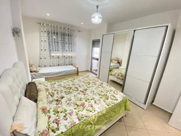 Durres, jepet me qera apartament 2+1+A+BLK Kati 2, 99 m² 400 Euro (Kopshti Sotir Noka Durres)