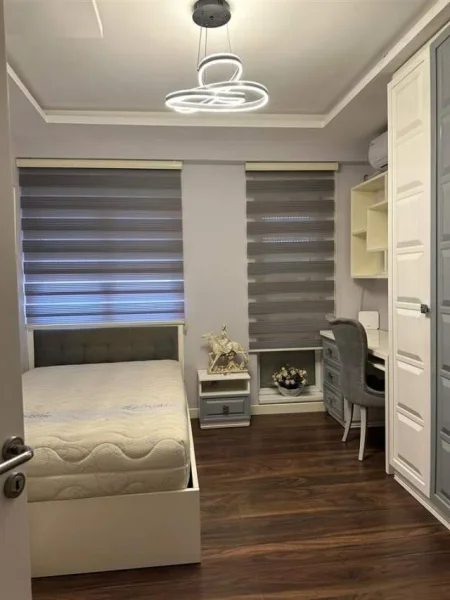 Tirane, jepet me qera apartament 3+1+BLK Kati 2, 90 m² 800 Euro (21 dhjetori)