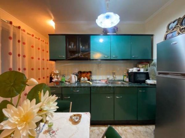 Tirane, jepet me qera apartament 2+1+A+BLK Kati 2, 74 m² 450 Euro (ALI DEMI)