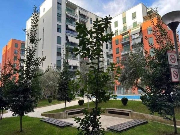 Tirane, shitet apartament 2+1+2 Kati 3, 110 m² 200.000 euro (Kompleksi Green City)