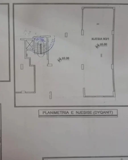 Tirane, shitet ambjent biznesi Kati 4, 136 m² 170.000 Euro (rr.Kodra e Diellit)