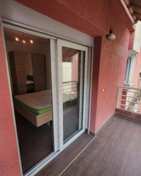 Tirane, jepet me qera apartament 1+1+BLK Kati 4, 60 m² 500 Euro (Brryli)