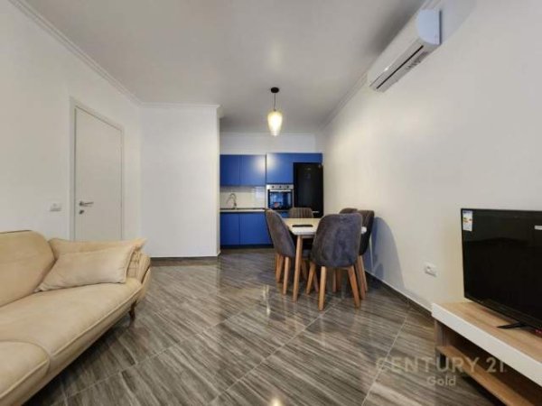 Tirane, jepet me qera apartament 2+1+BLK Kati 2, 95 m² 800 Euro (ATSH)