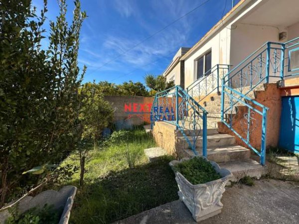 Vlore, shitet shtepi 3+1+A+BLK Kati 0, 100 m² 60.000 Euro (Prane Bashkise Vlore)