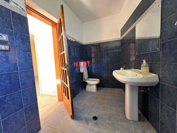 Vlore, shitet shtepi 3+1+A+BLK Kati 0, 100 m² 60.000 Euro (Prane Bashkise Vlore)